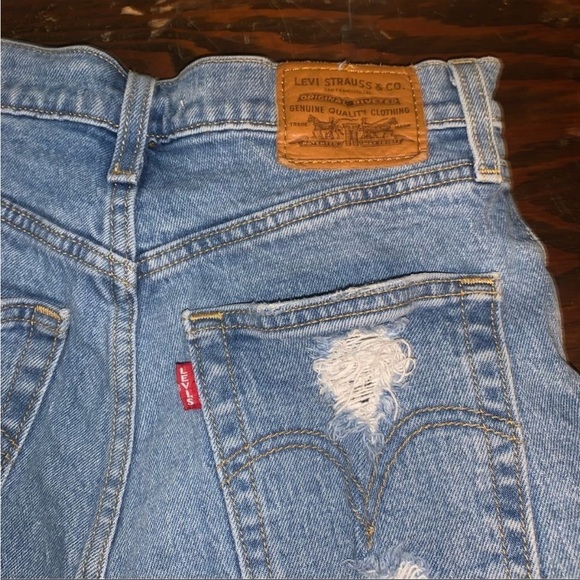 Levi’s RIBCAGE SHORTS 26 - Picture 5 of 6